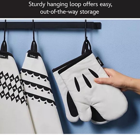 Disney Home Monochrome 2-pc. Mickey Glove Oven Mitt Set - Picture 6 of 7